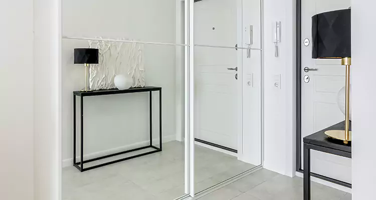 Mirrored Bifold Closet Doors Repair in San Mateo, CA